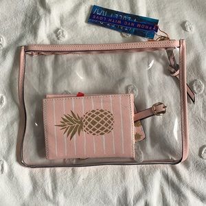 Pink pineapple travel set